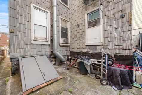 8 Manhattan Avenue Jersey City NJ 07307