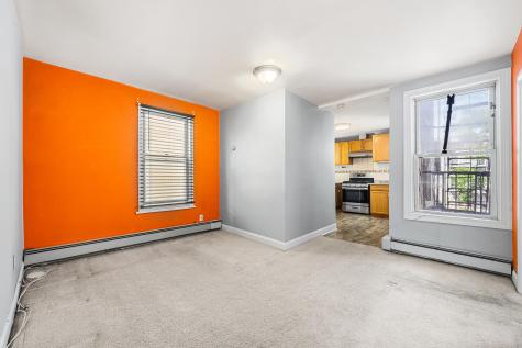 8 Manhattan Avenue Jersey City NJ 07307