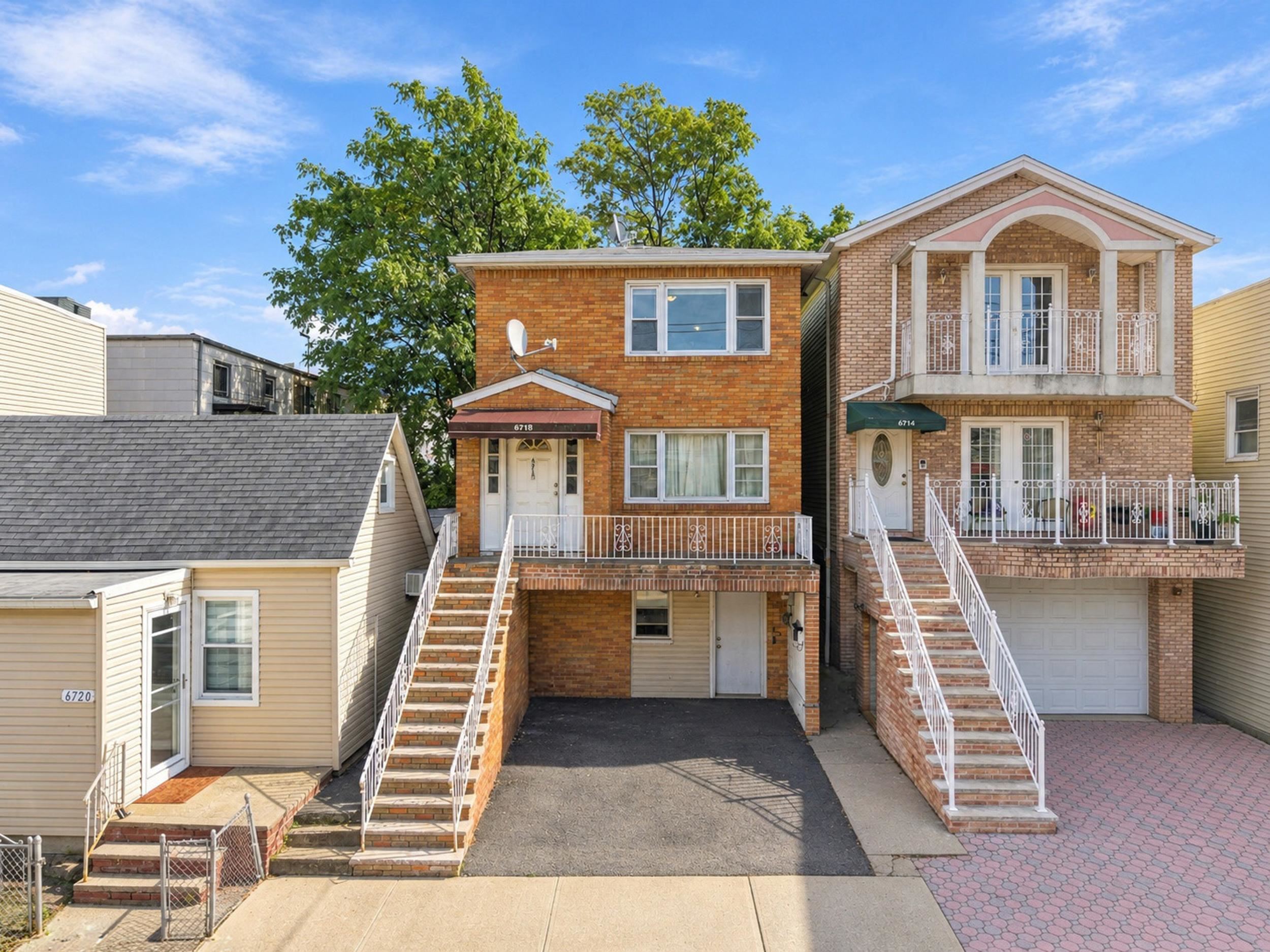 6718 Jackson Street Guttenberg NJ 07093