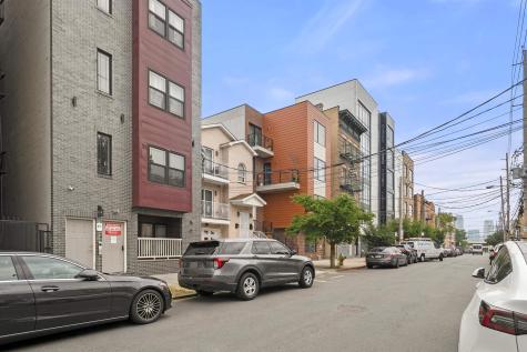 38 Vroom Street Jersey City NJ 07306