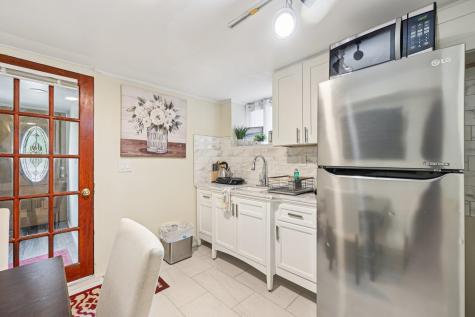5 77th Street North Bergen NJ 07047