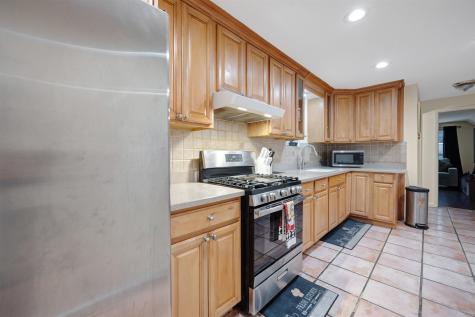 510 Lincoln Street Union City NJ 07087