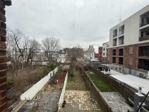 270 1/2 Summit Avenue Jersey City NJ 07306