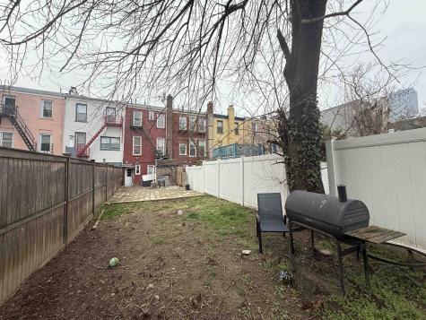 270 1/2 Summit Avenue Jersey City NJ 07306