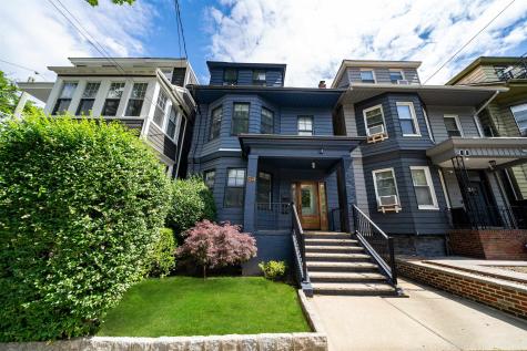 54 Highwood Terrace Weehawken NJ 07086