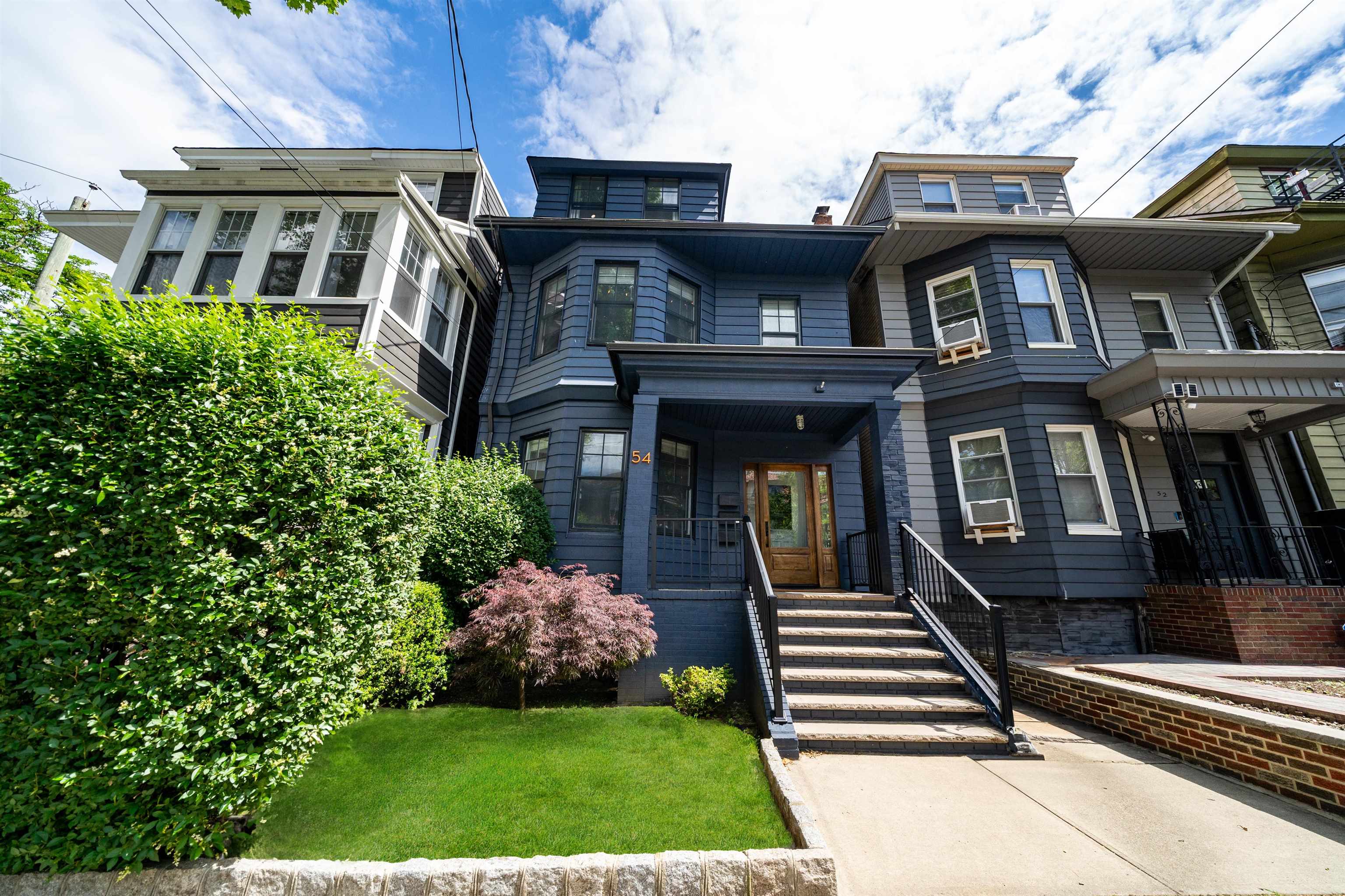 54 Highwood Terrace Weehawken NJ 07086