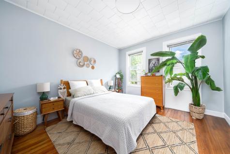 54 Highwood Terrace Weehawken NJ 07086