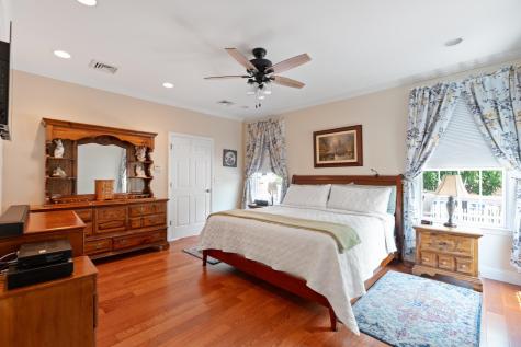 17-19 Schuyler Place Bayonne NJ 07002