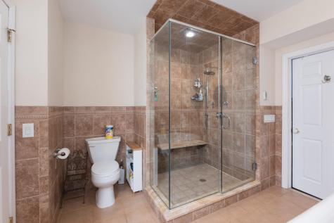 17-19 Schuyler Place Bayonne NJ 07002