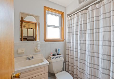 17-19 Schuyler Place Bayonne NJ 07002
