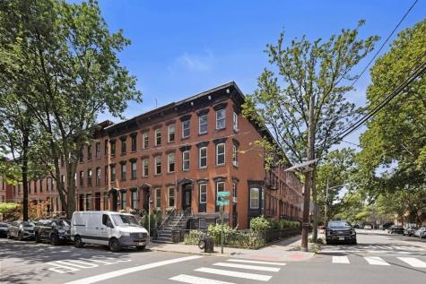 24W Hamilton Place Jersey City NJ 07302