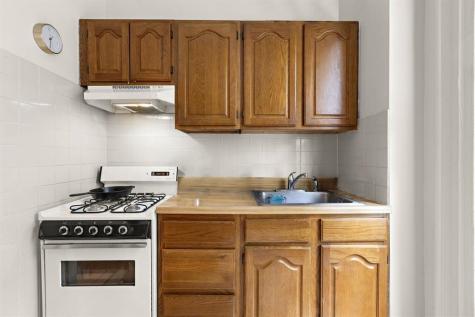 24W Hamilton Place Jersey City NJ 07302