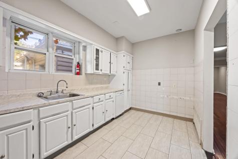 681 Bergen Avenue Jersey City NJ 07304
