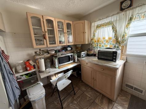 39 Colonial Drive Bayonne NJ 07002
