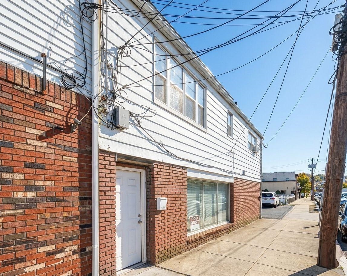 85 Berkshire Avenue Paterson NJ 07502