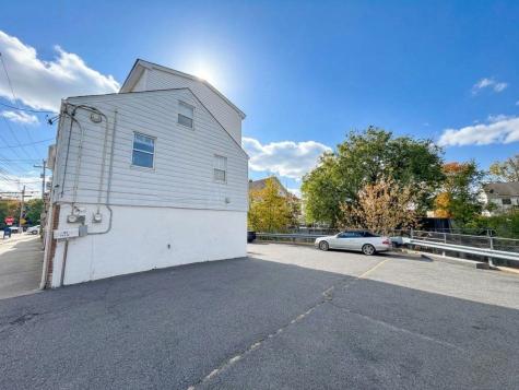85 Berkshire Avenue Paterson NJ 07502