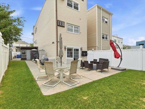 199 Avenue A Bayonne NJ 07002