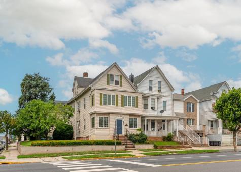 339 Avenue C Bayonne NJ 07002