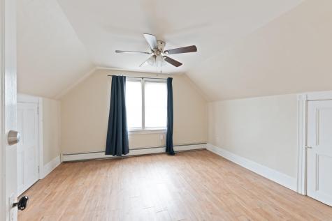 339 Avenue C Bayonne NJ 07002