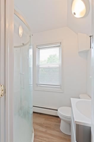 339 Avenue C Bayonne NJ 07002