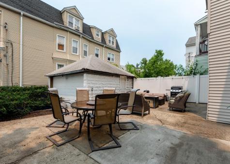 339 Avenue C Bayonne NJ 07002