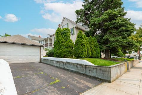 339 Avenue C Bayonne NJ 07002