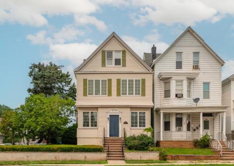 339 Avenue C Bayonne NJ 07002