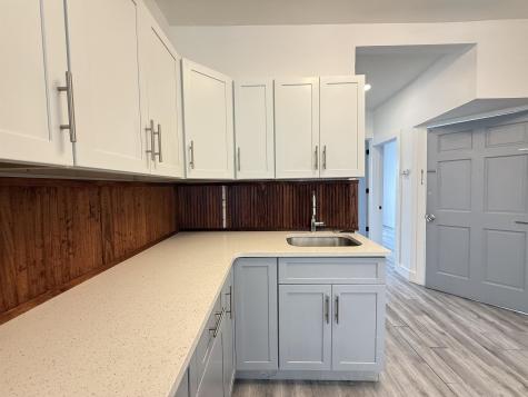 270 1/2 Summit Avenue Jersey City NJ 07306