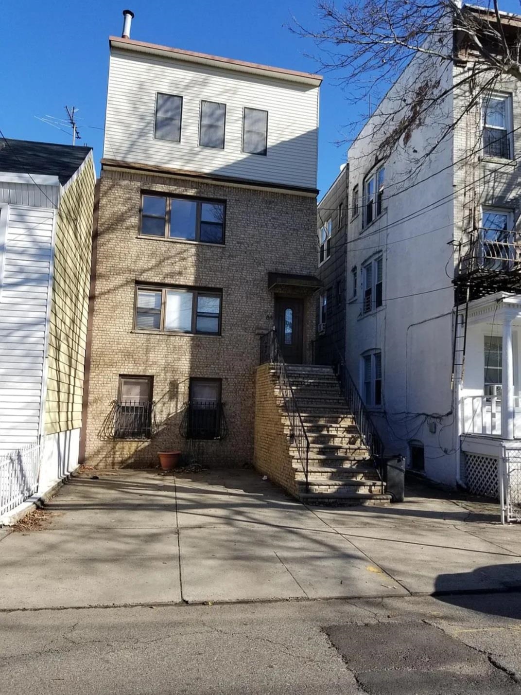 84 Laidlaw Avenue Jersey City NJ 07306