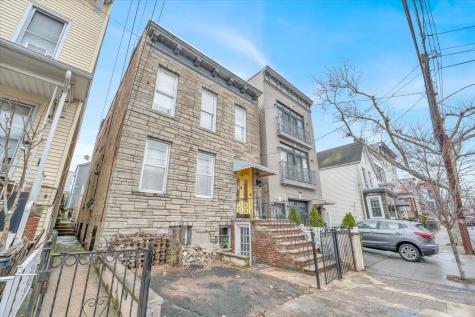 212 Congress Street Jersey City NJ 07307