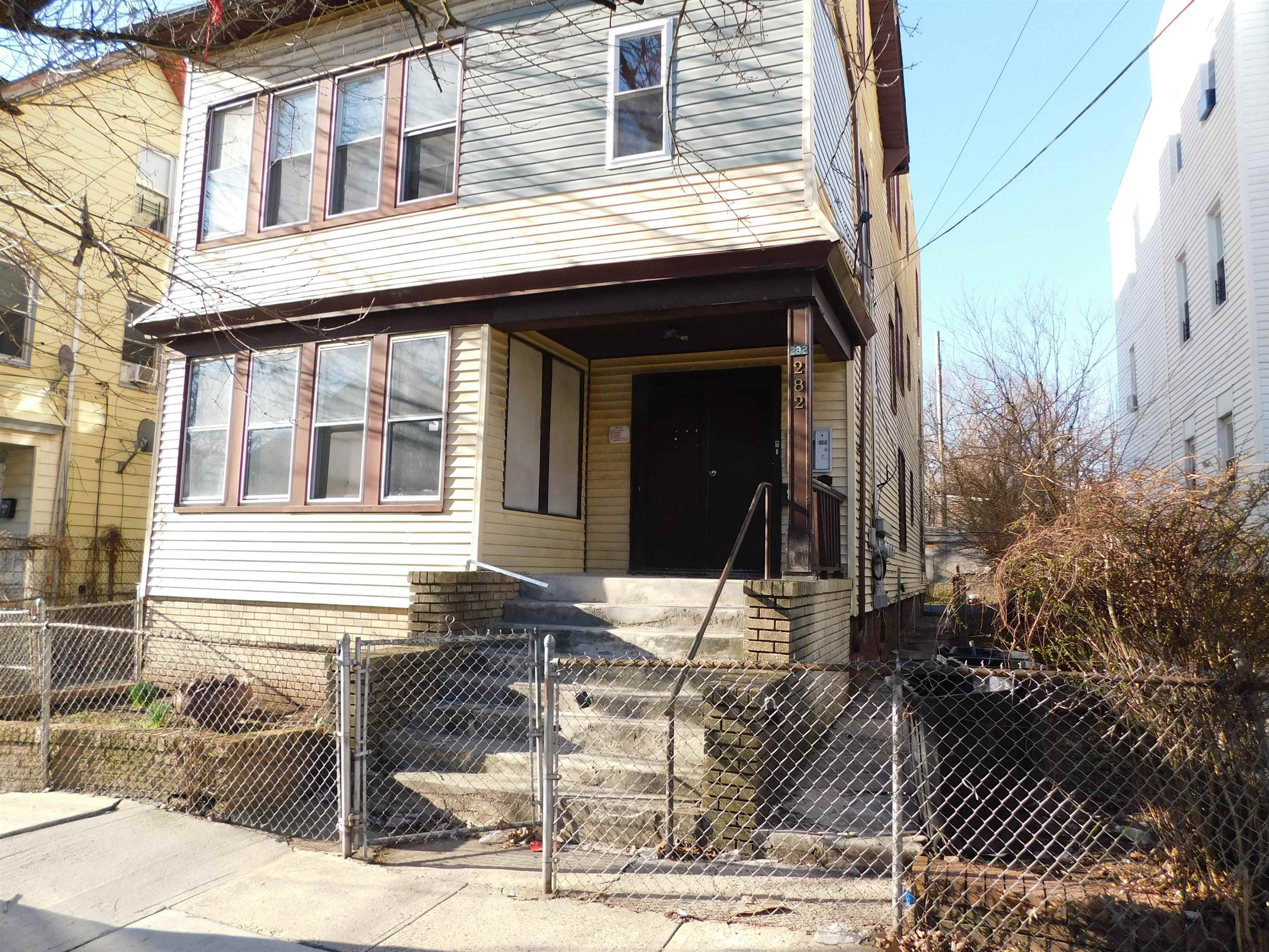 282 Renner Avenue Newark NJ 07112-3227