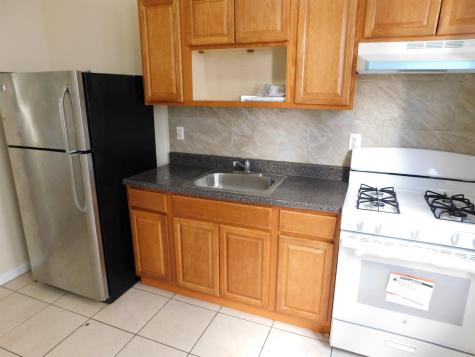 282 Renner Avenue Newark NJ 07112-3227