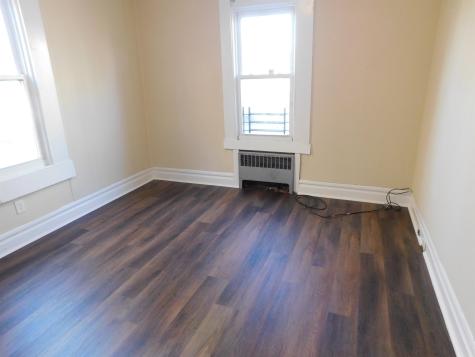 282 Renner Avenue Newark NJ 07112-3227