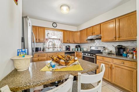 7108 Durham Avenue North Bergen NJ 07047