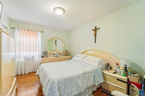 7108 Durham Avenue North Bergen NJ 07047