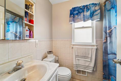 7108 Durham Avenue North Bergen NJ 07047