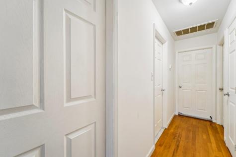 7108 Durham Avenue North Bergen NJ 07047