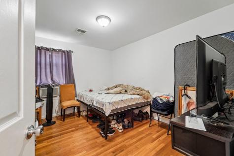 7108 Durham Avenue North Bergen NJ 07047