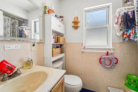 7108 Durham Avenue North Bergen NJ 07047