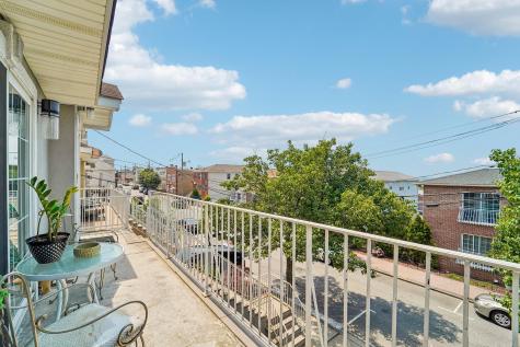 7108 Durham Avenue North Bergen NJ 07047