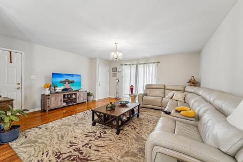 7108 Durham Avenue North Bergen NJ 07047