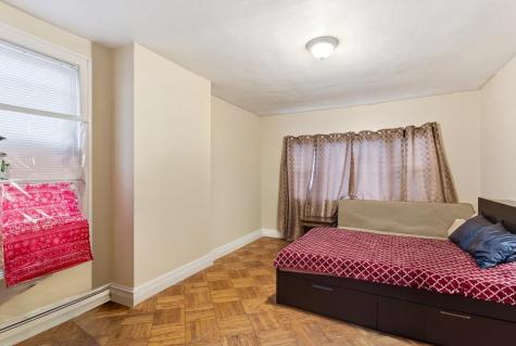 742 Avenue A Bayonne NJ 07002