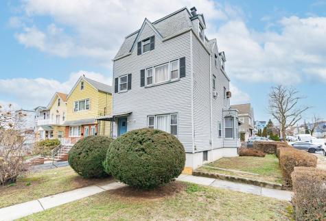 742 Avenue A Bayonne NJ 07002