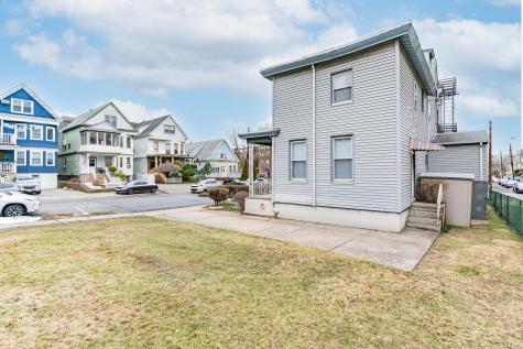742 Avenue A Bayonne NJ 07002