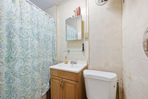 85 Zabriskie Street Jersey City NJ 07307