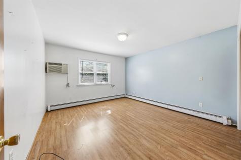 4708 Hudson Avenue Union City NJ 07087