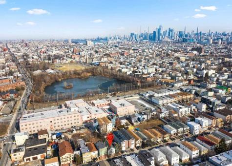 172 Beacon Avenue Jersey City NJ 07306