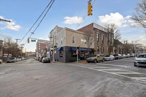 201 16th Street Union City NJ 07087