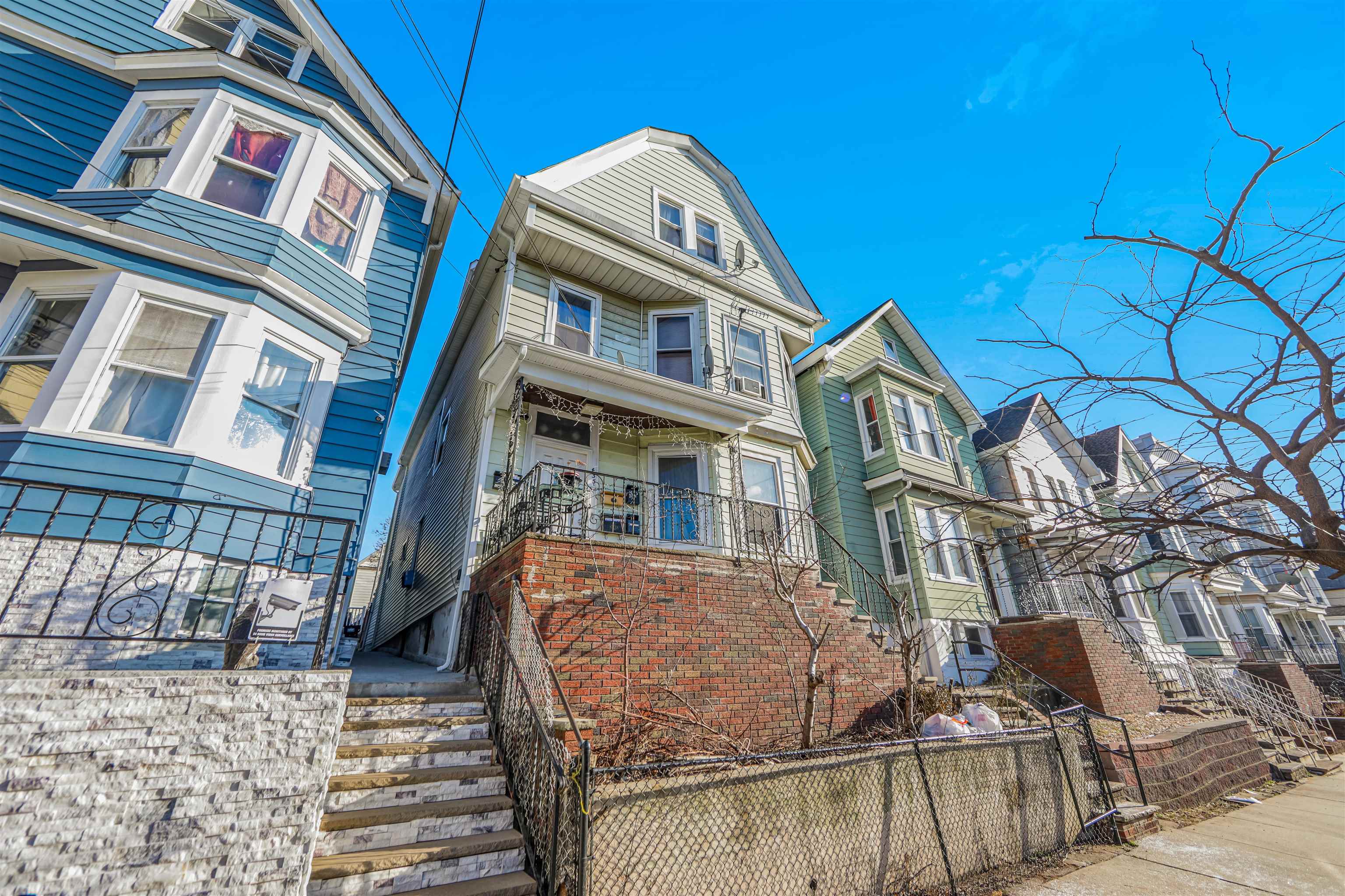 435 2nd Street East Newark NJ 07029