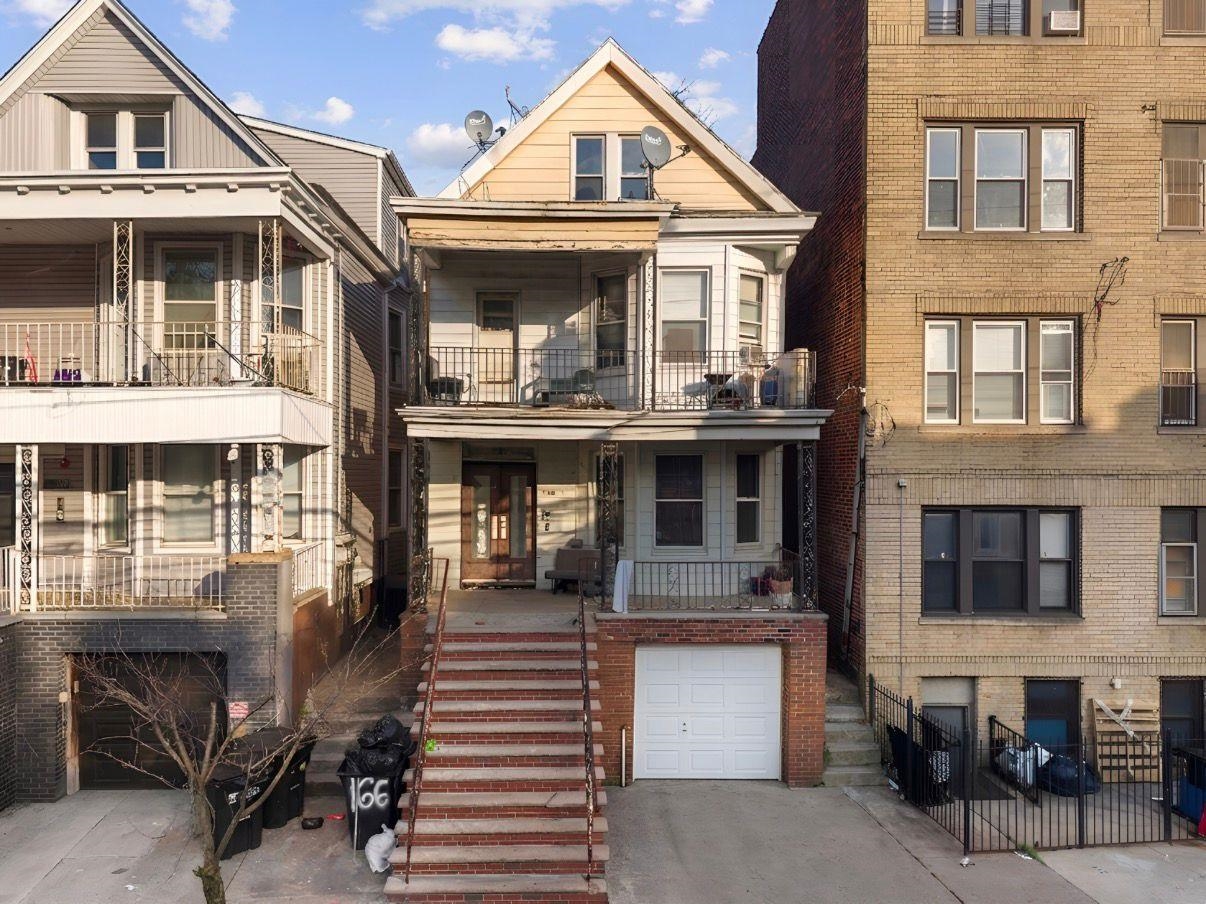 166 Bergen Avenue Jersey City NJ 07305
